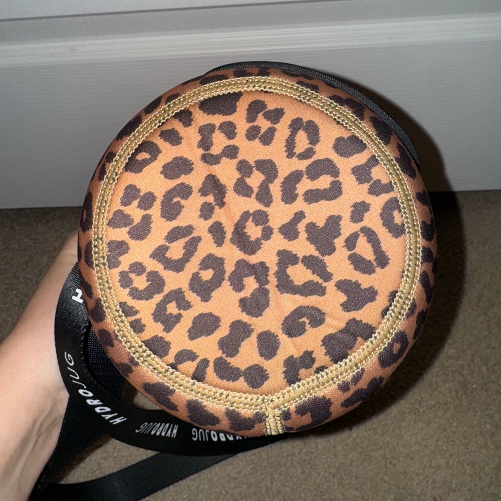 ❤️2 for 10❤️ Hot pink hydrojug pro jug with leopard sleeve - Picture 6 of 9